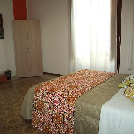 Locami Palermo Centro Rooms Exterior photo