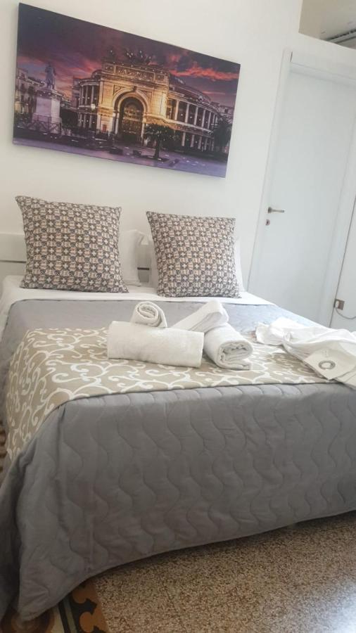 Locami Palermo Centro Rooms Exterior photo